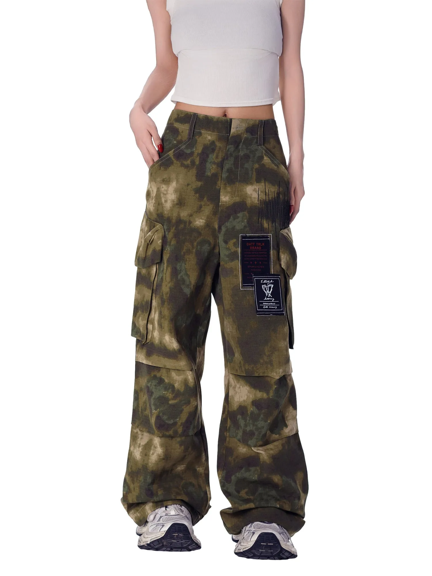 Thesupermade High Street Badge Camouflage Multi-Pocket Pants